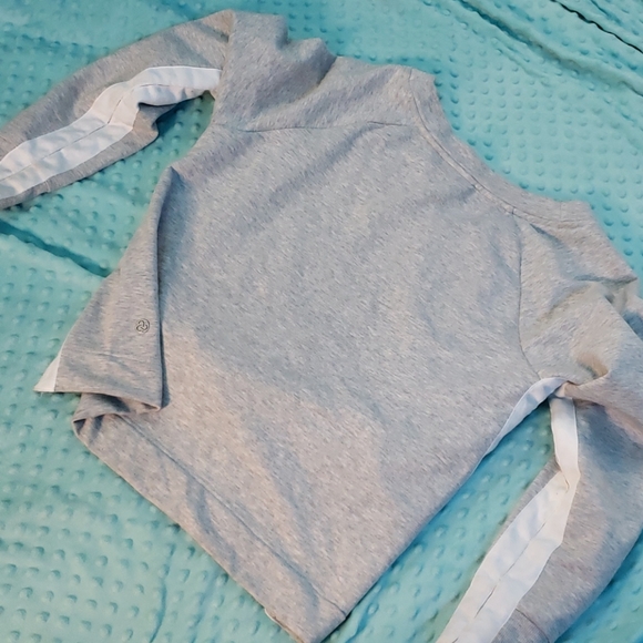 Zella V Neck Side Slit Pullover - Picture 3 of 3